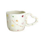 Caneca em Cerâmica com Alça de Coração Pintada à Mão