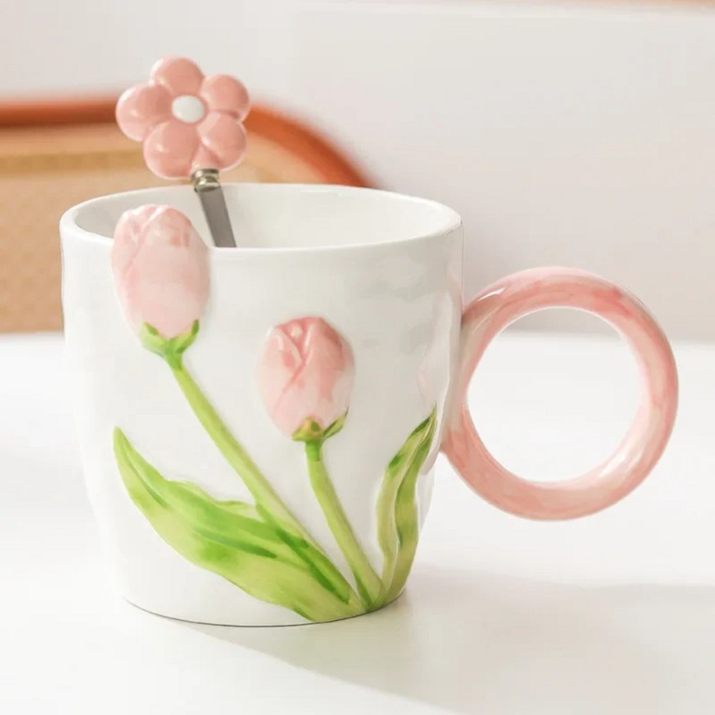 Caneca de Cerâmica Esculpida à Mão de Tulipa Com Colher