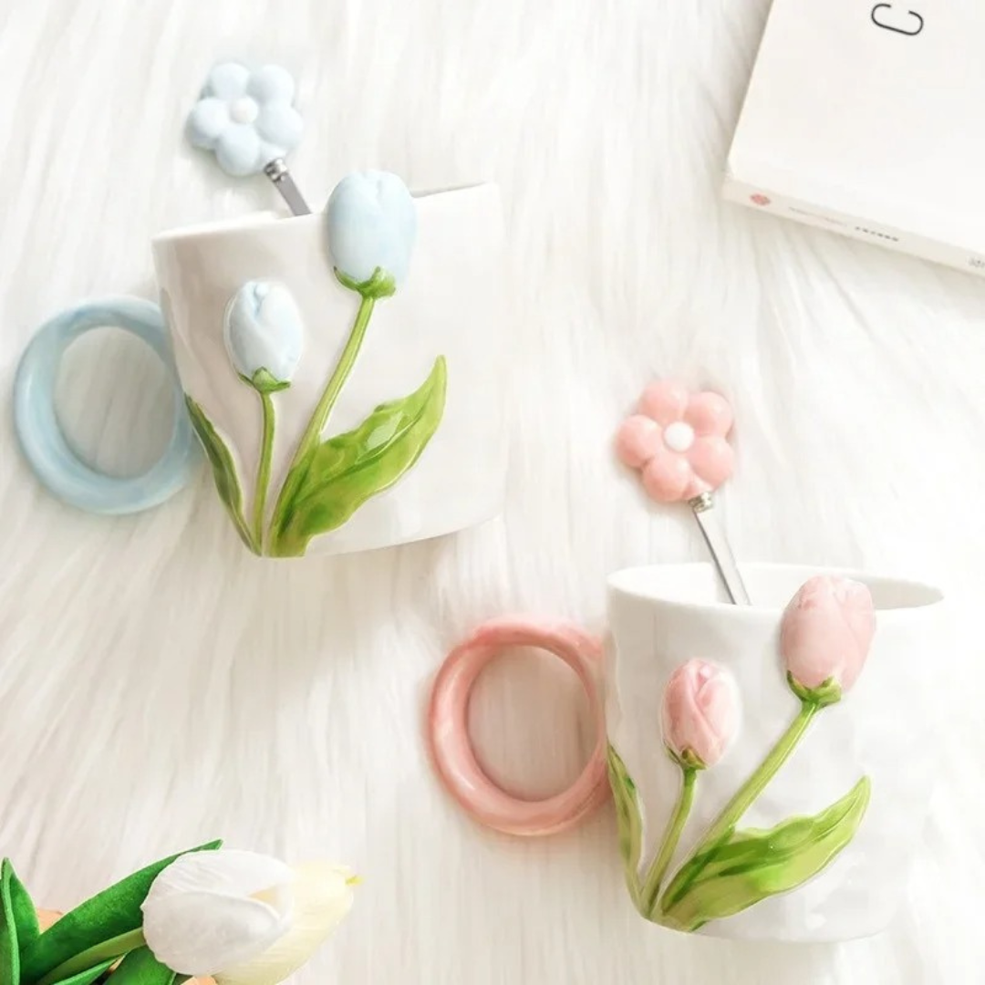 Caneca de Cerâmica Esculpida à Mão de Tulipa Com Colher
