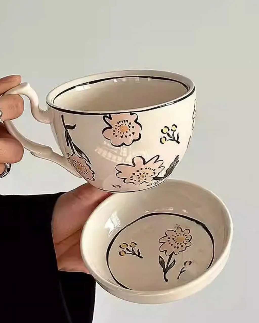Caneca de Cerâmica com Prato Estilo Retrô 460ml Ideal para Café e Leite