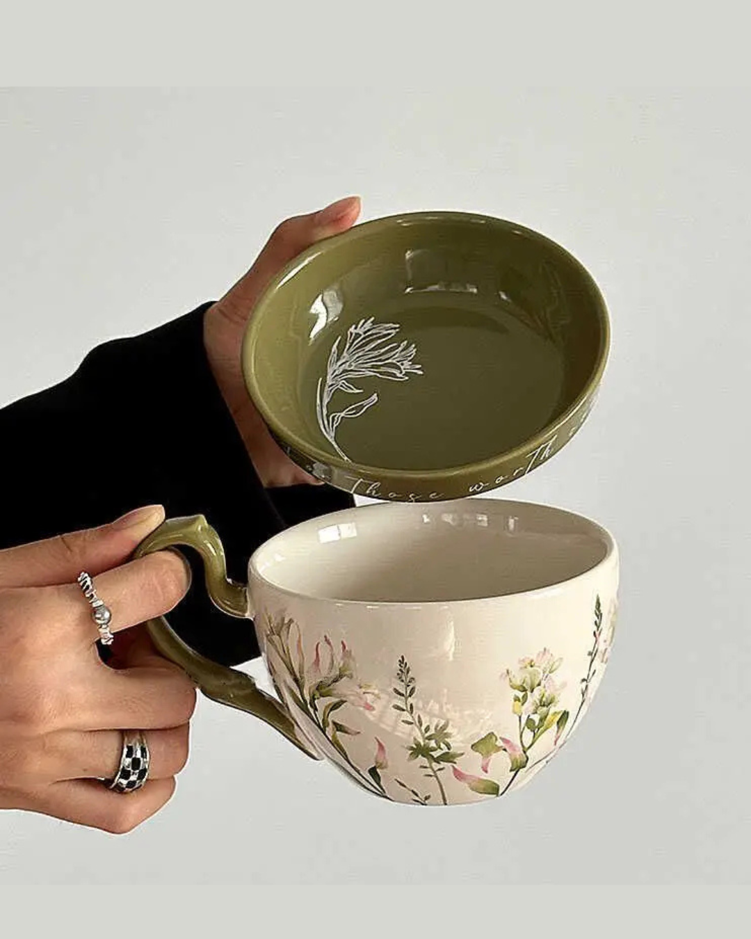 Caneca de Cerâmica com Prato Estilo Retrô 460ml Ideal para Café e Leite