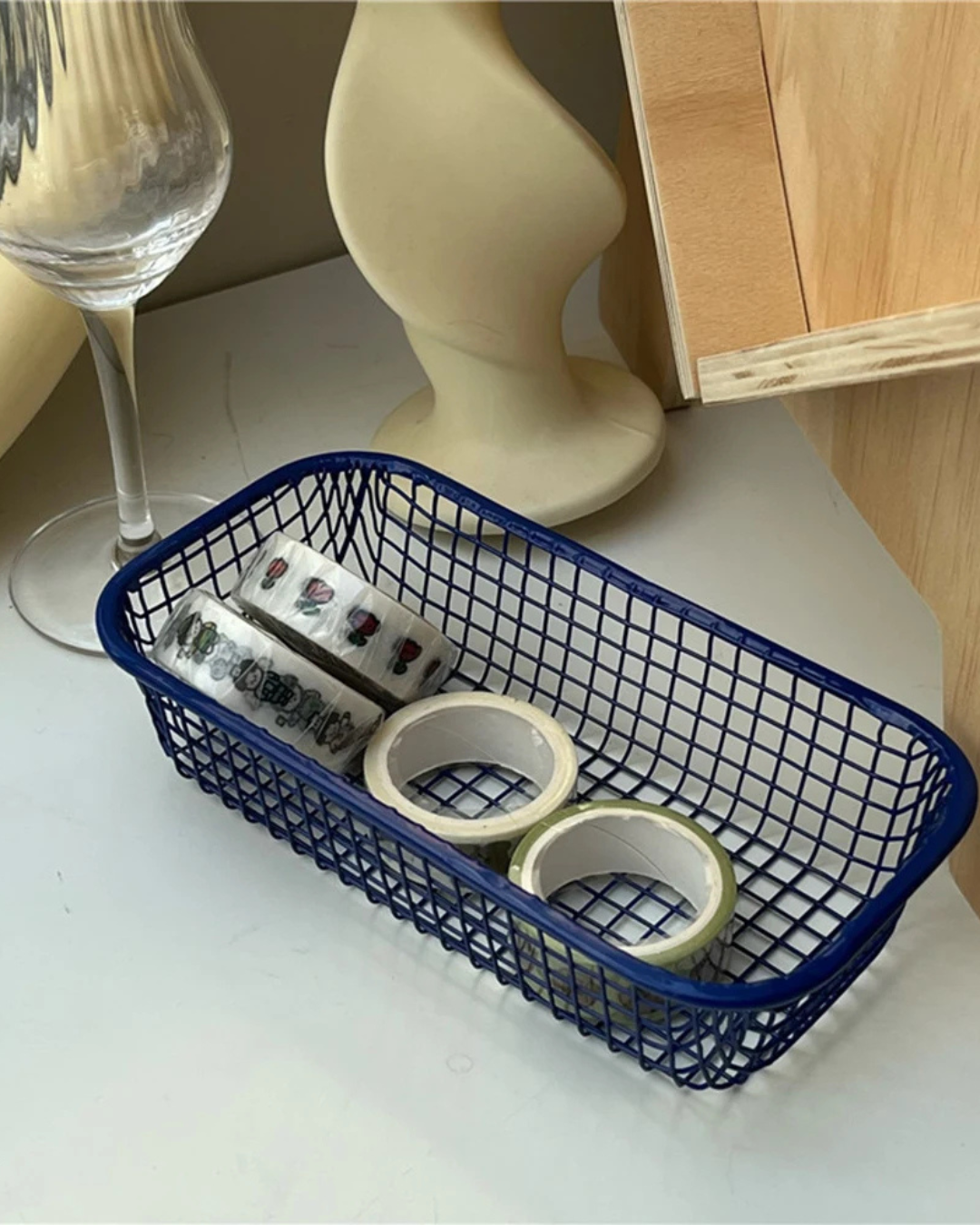 Cesta de Armazenamento de Mesa em Metal Organizador para Escritório e Casa