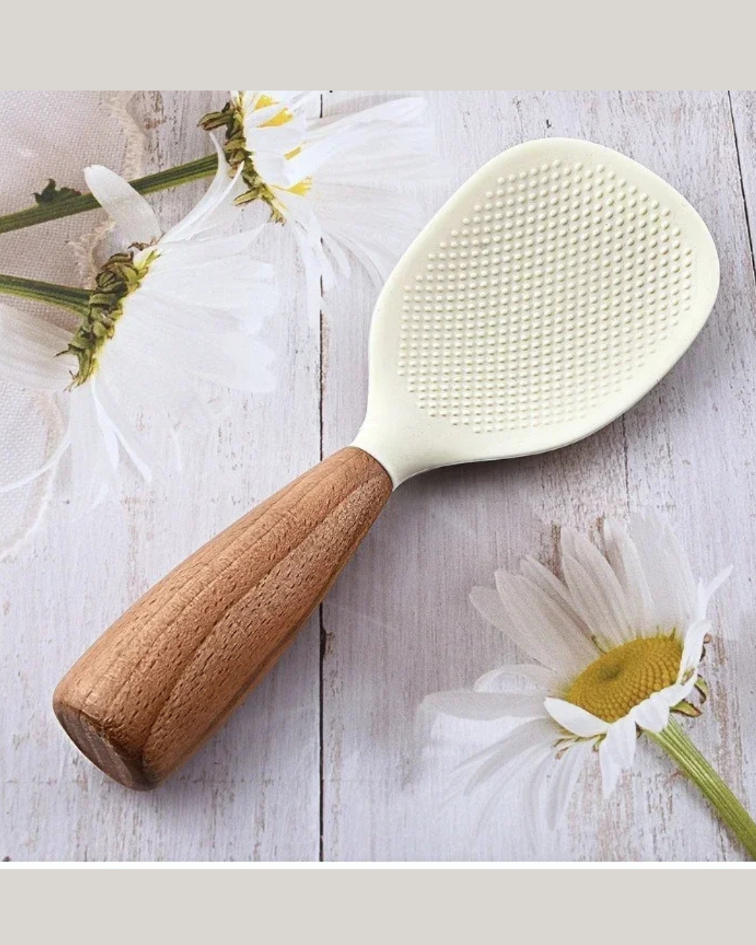 Colher de Arroz de Silicone com Cabo de Madeira Resistente ao Calor