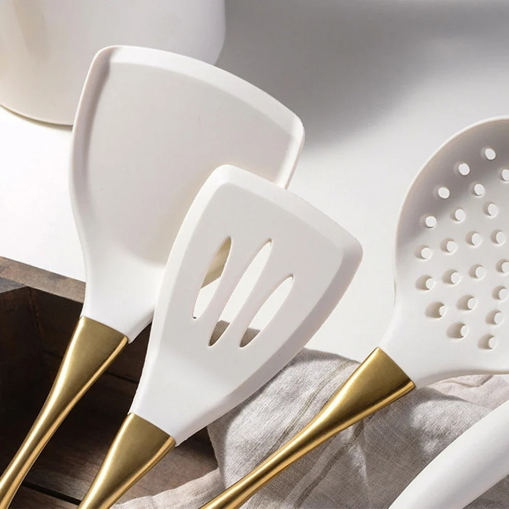 Conjunto de Utensílios de Cozinha de Silicone Ouro Branco 8 Peças