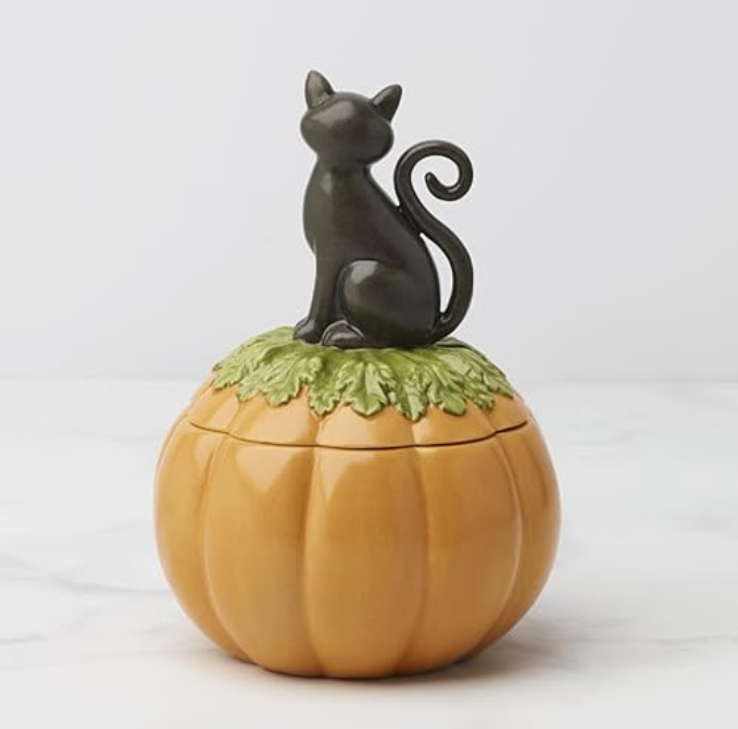 Pote de doces coberto com tema de Halloween assombrado