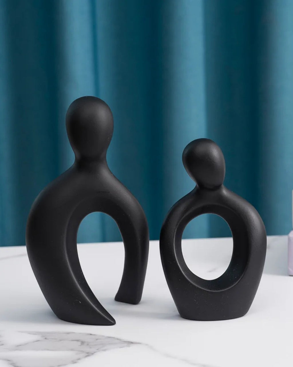 Escultura Decorativa de Casal para Sala Quarto ou Escritório