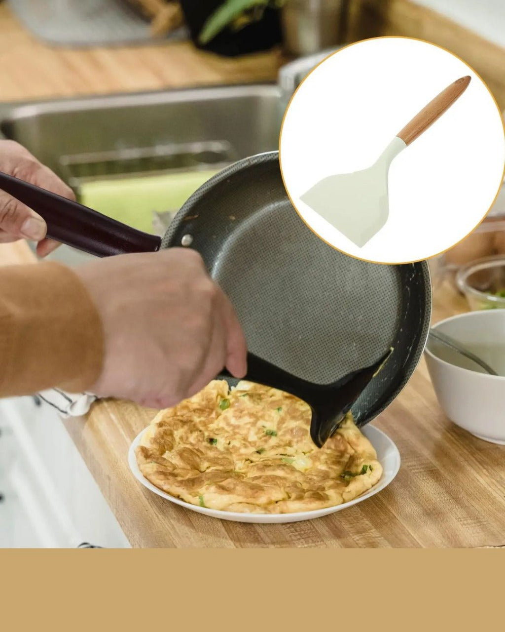 Espátula de Fritar de Silicone Branca com Cabo de Madeira Grande Antiescaldante