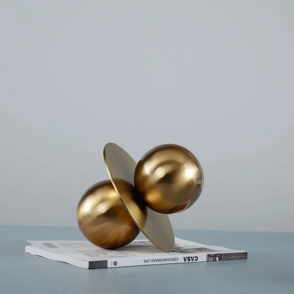 Ornamentos Esféricos de Metal Dourado
