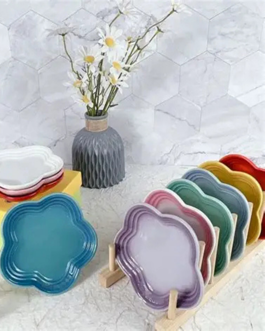 Prato Pequeno de Cerâmica Flor de Ameixa 14cm Estilo Francês para Sobremesas e Molhos