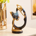 Escultura Elegância em Movimento: A Graça da Bailarina