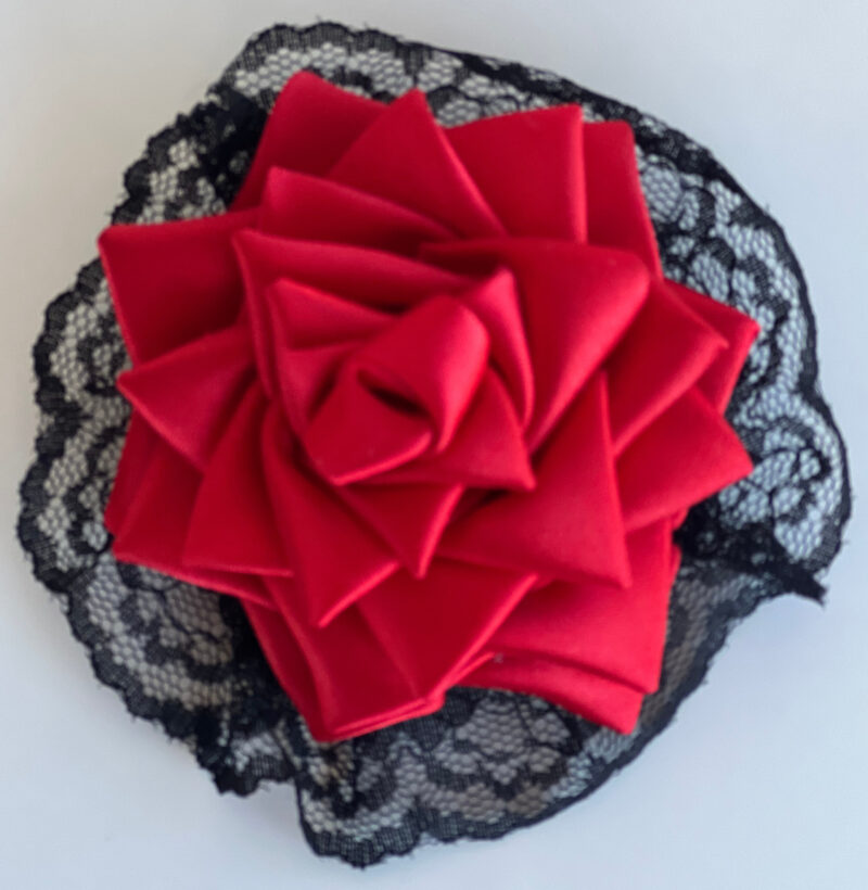 Rosa Vermelha em Cetim